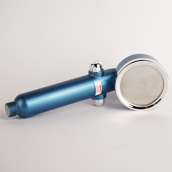 pommeau de douche 8000L filtré par maison avec le pommeau de douche libre 6L/Min 0 de chlore de parfum