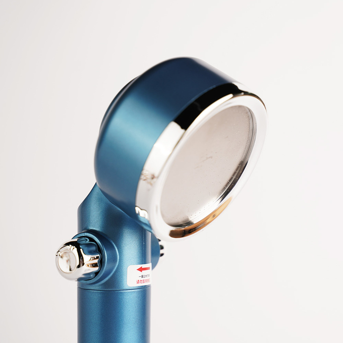 pommeau de douche 8000L filtré par maison avec le pommeau de douche libre 6L/Min 1 de chlore de parfum