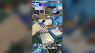 Vérification de l'article avant d'emballer le pré-filtre à eau