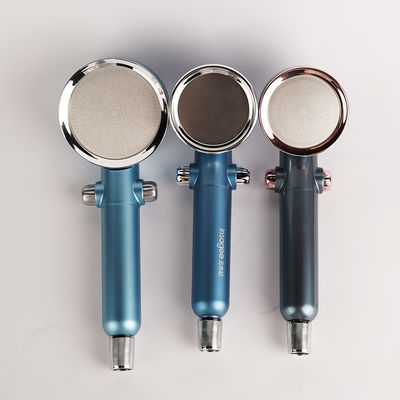 Cheveux bleus du pommeau de douche filtrés par canaux 6.2L/Min Shower Water Filter For de la haute pression trois