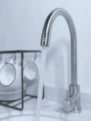 Fabricant de micro-bulles nano ultra-fines en laiton massif de qualité supérieure pour le nettoyage de la peau avec raccordement direct à l'eau du robinet